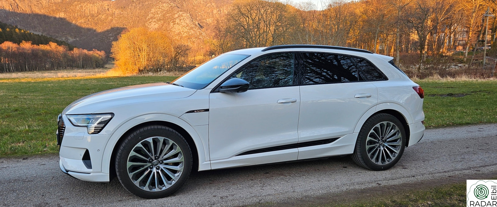 AUDI e-tron 55 Advanced Sport