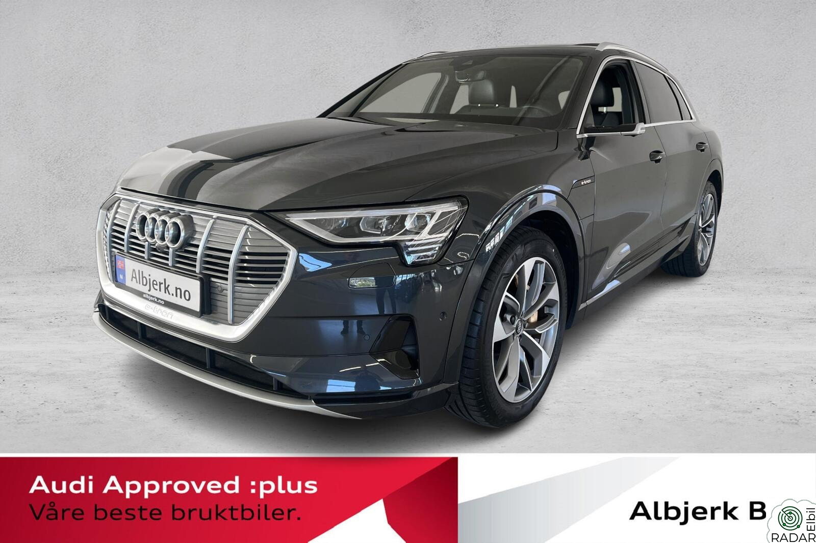 AUDI e-tron 55 55 S-line  H.Feste, Matrix, 360 Kamera, El-seter, Pano+
