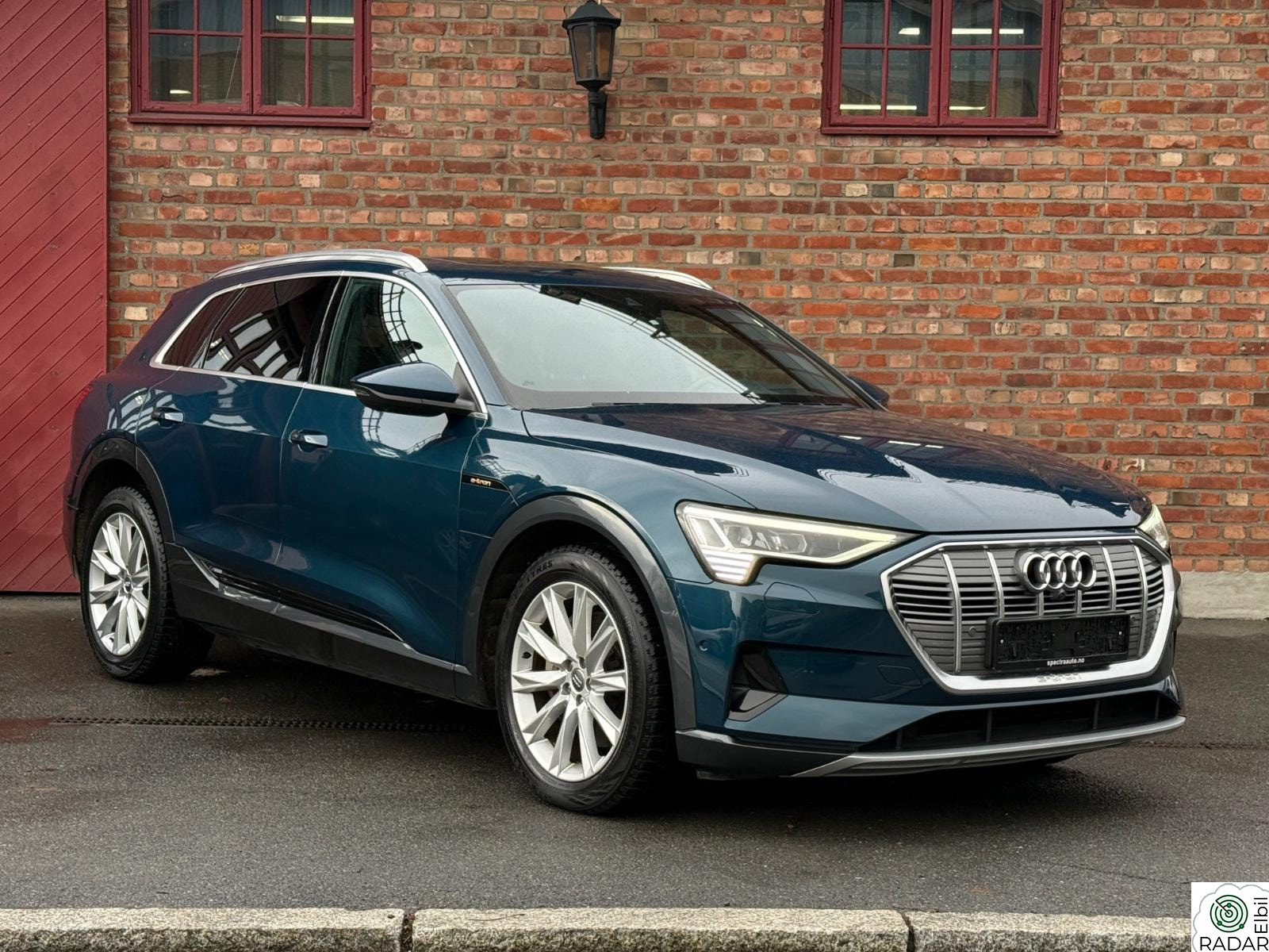 AUDI e-tron 55 55 Pano, Krok, HUD, B&O, 360cam, Sportseter, Memory