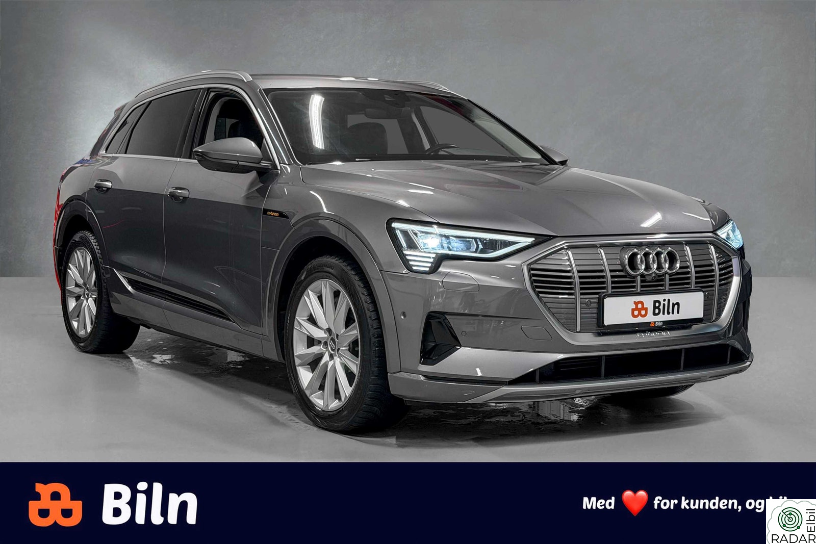 AUDI e-tron 55 55 Advanced Sport /ACC/Matrix/Krok/360kam/Keyless/Minne