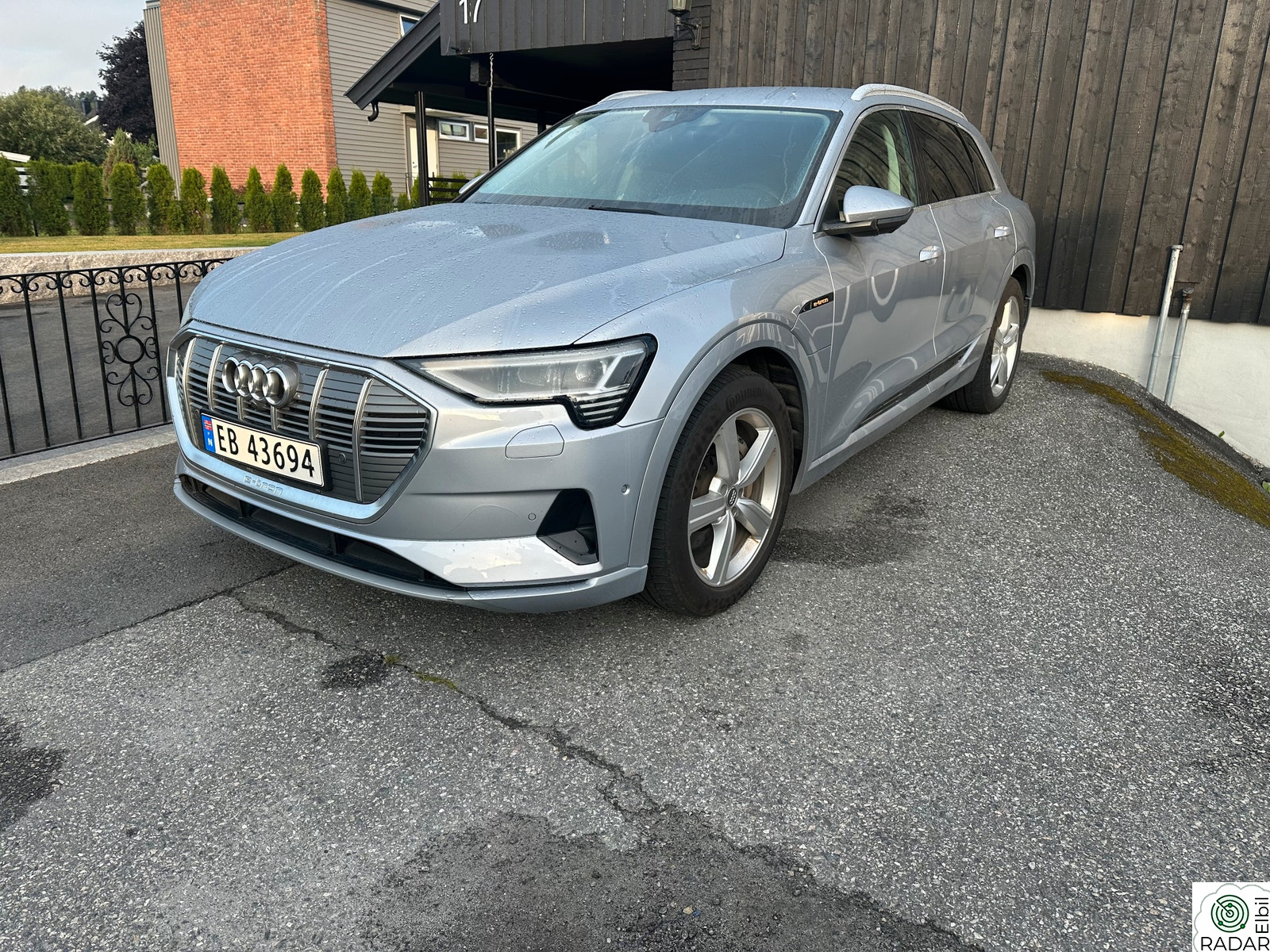 AUDI e-tron 50 50 ADVANCED SPORT-Krok-Delskinn-El sete-Keyless