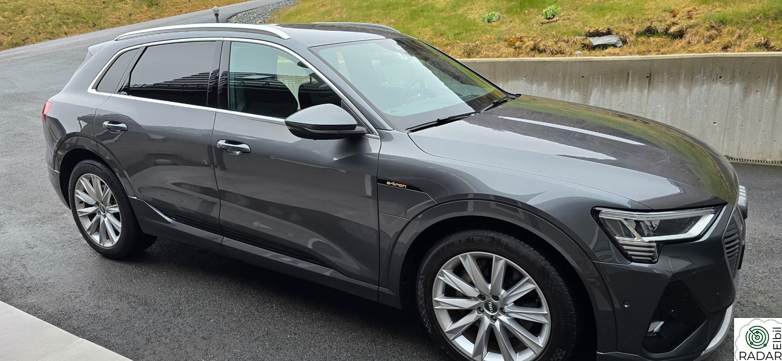 AUDI E TRON 55 55 s-line sport