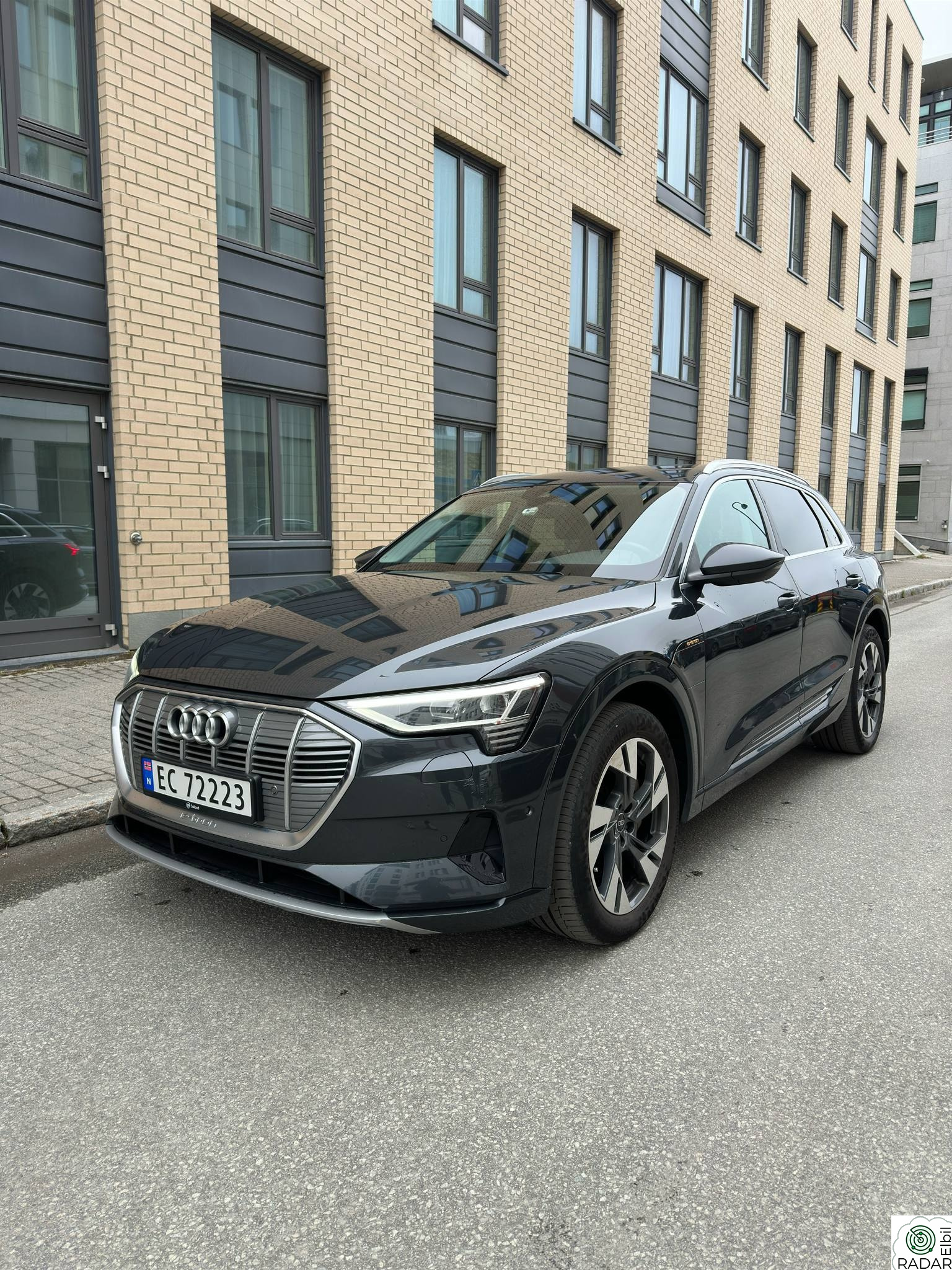 AUDI E TRON 55 55 Advanced Business, B&O/Hengerfeste/ambienteplus