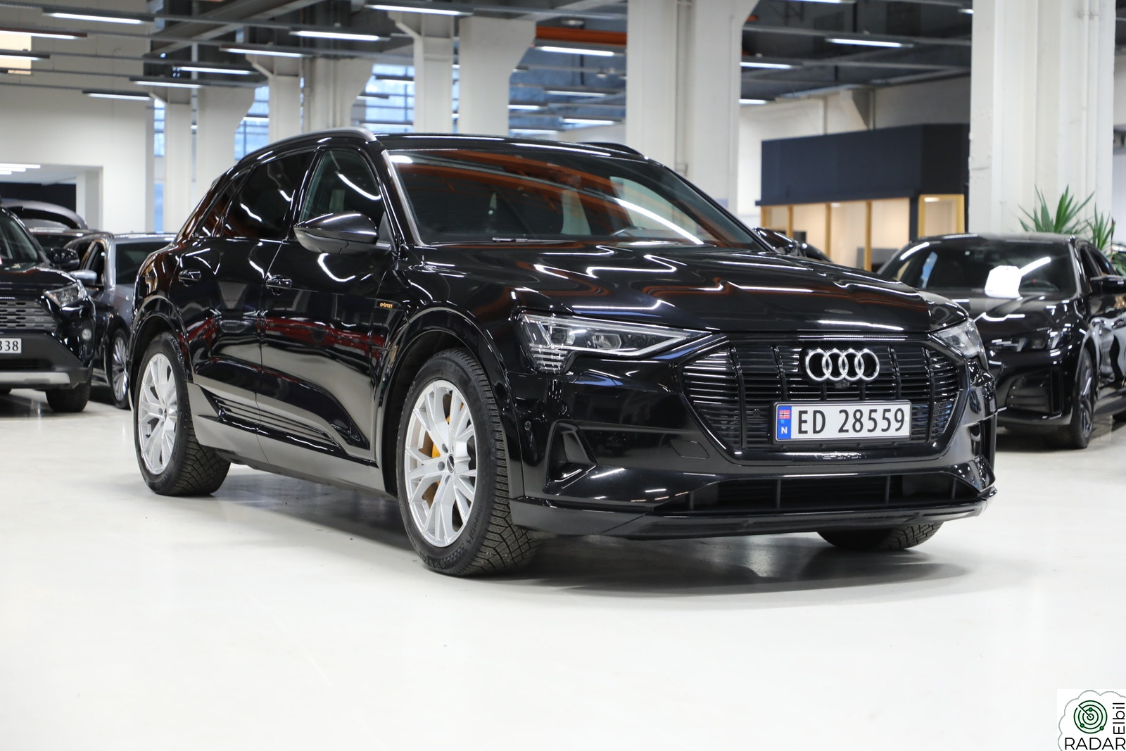AUDI E TRON 55 55 Advanced Sport/Matrix/Krok/Kamera/El.seter/Acc