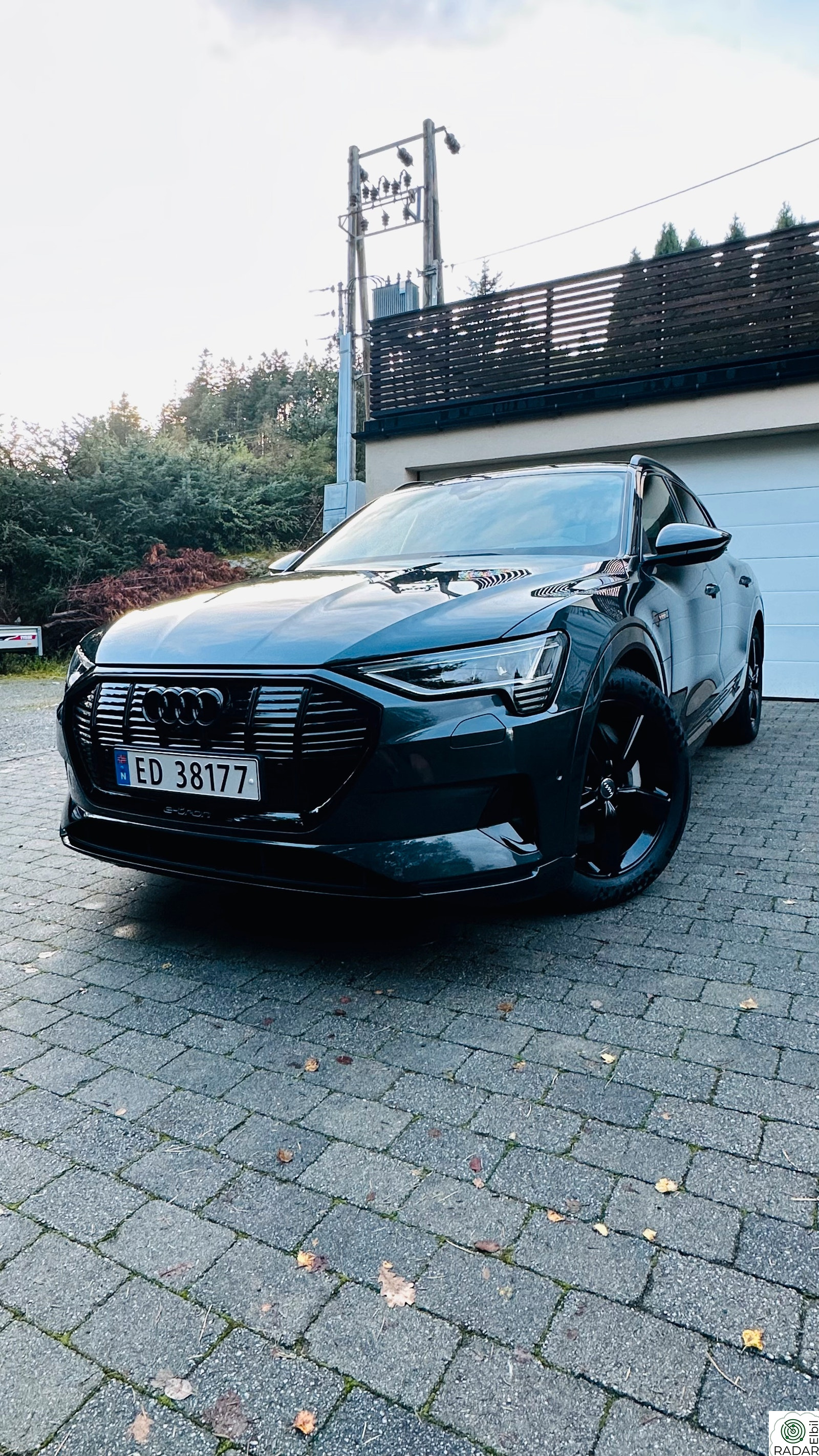 AUDI E TRON 55 55 Advanced Sport/Lav km/Strøken