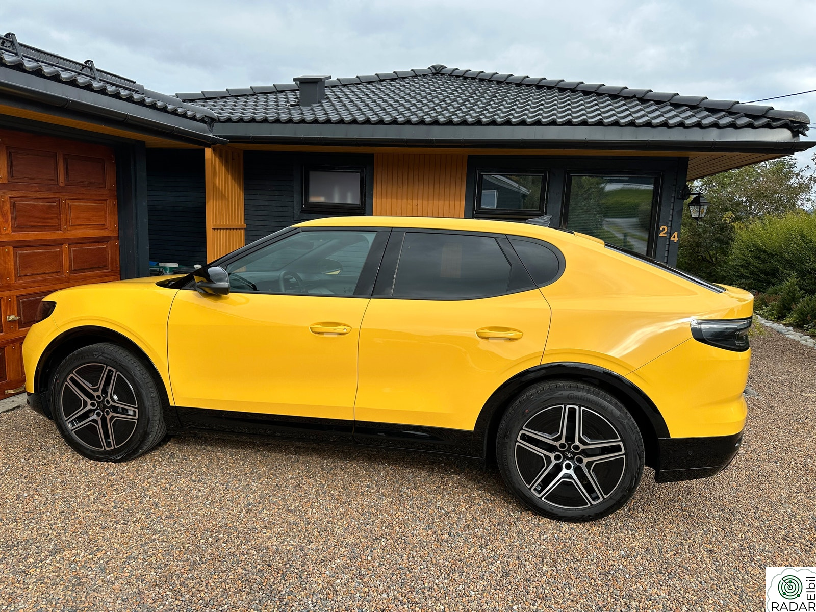 FORD Capri Premium AWD Extended Range 340hk