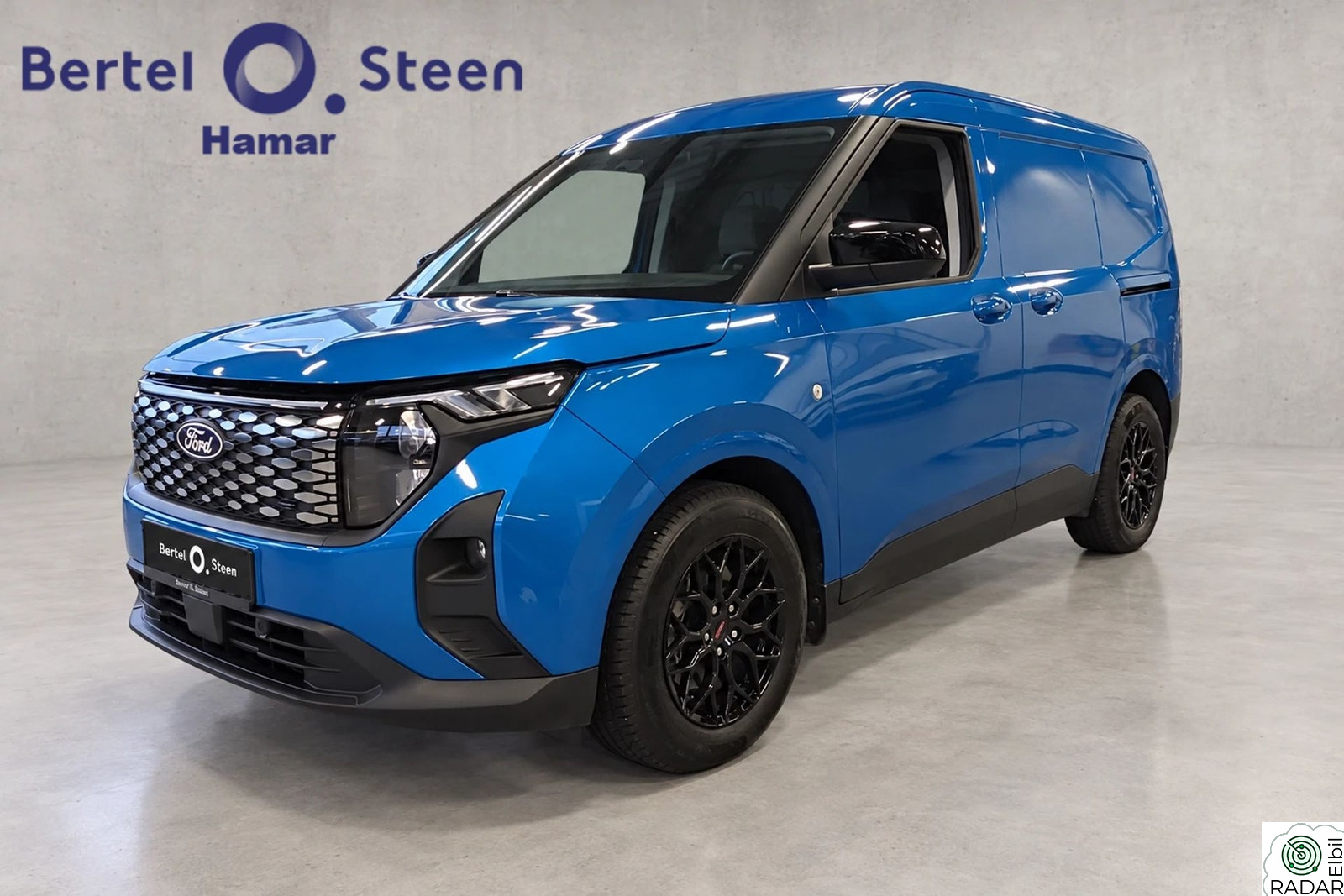 FORD Transit Courier 54kWt 136hk Limited | Hengerfeste ++