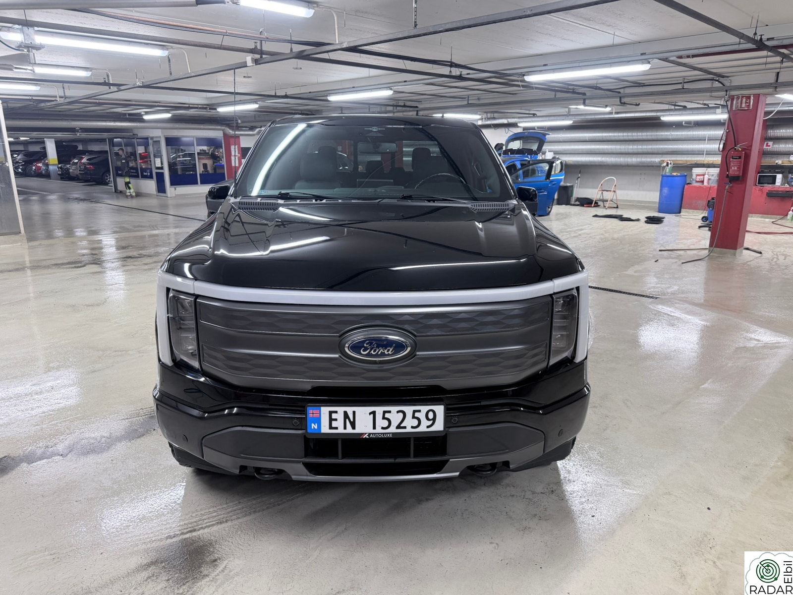 FORD F-150 LIGHTNING Lariat 131kwh Panorama tak.