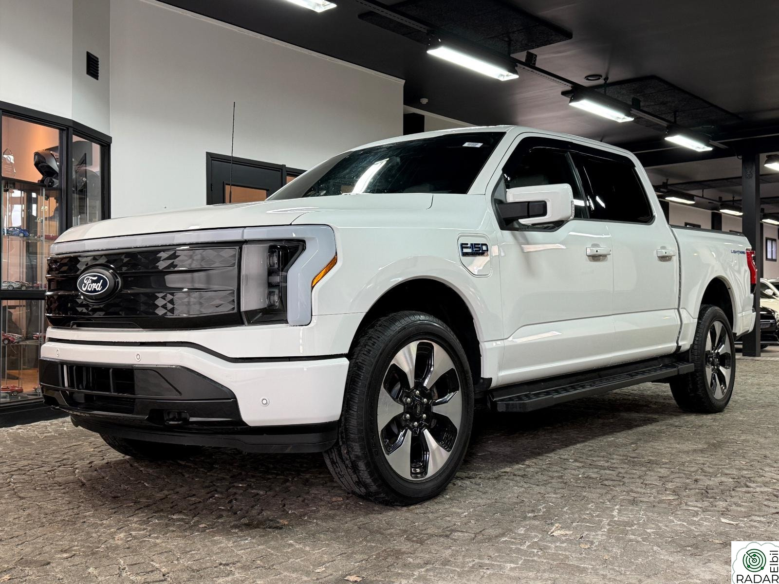 FORD F-150 LIGHTNING Lightning Platinum 131kWh, Massasje, Panorama