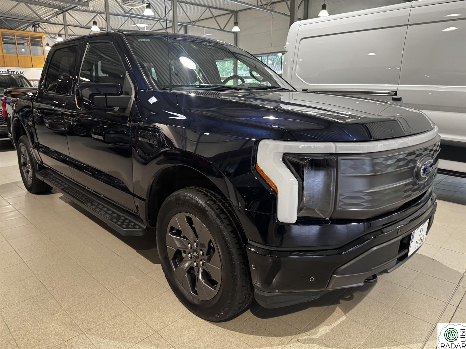 FORD F-150 Lightning Lightning Lariat Launch Edition 98 kWh AWD