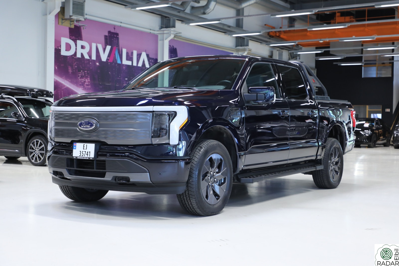 FORD F-150 Lightning Lariat 98kWh AWD/Skinn/B&O/Krok/Black Horse/5-seter