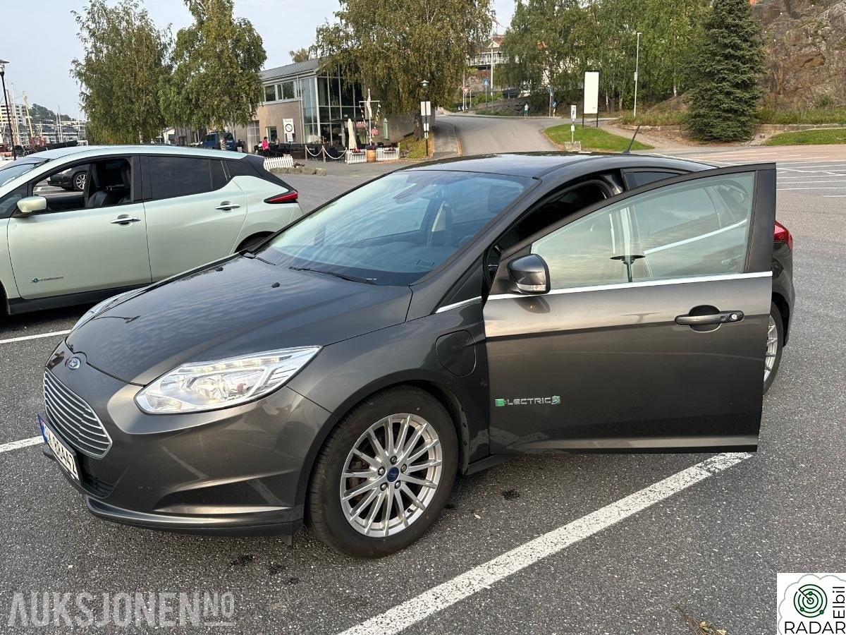 FORD-CNG-TECHNIK Focus Electric Automat Ryggekamera Navigasjon 113500km