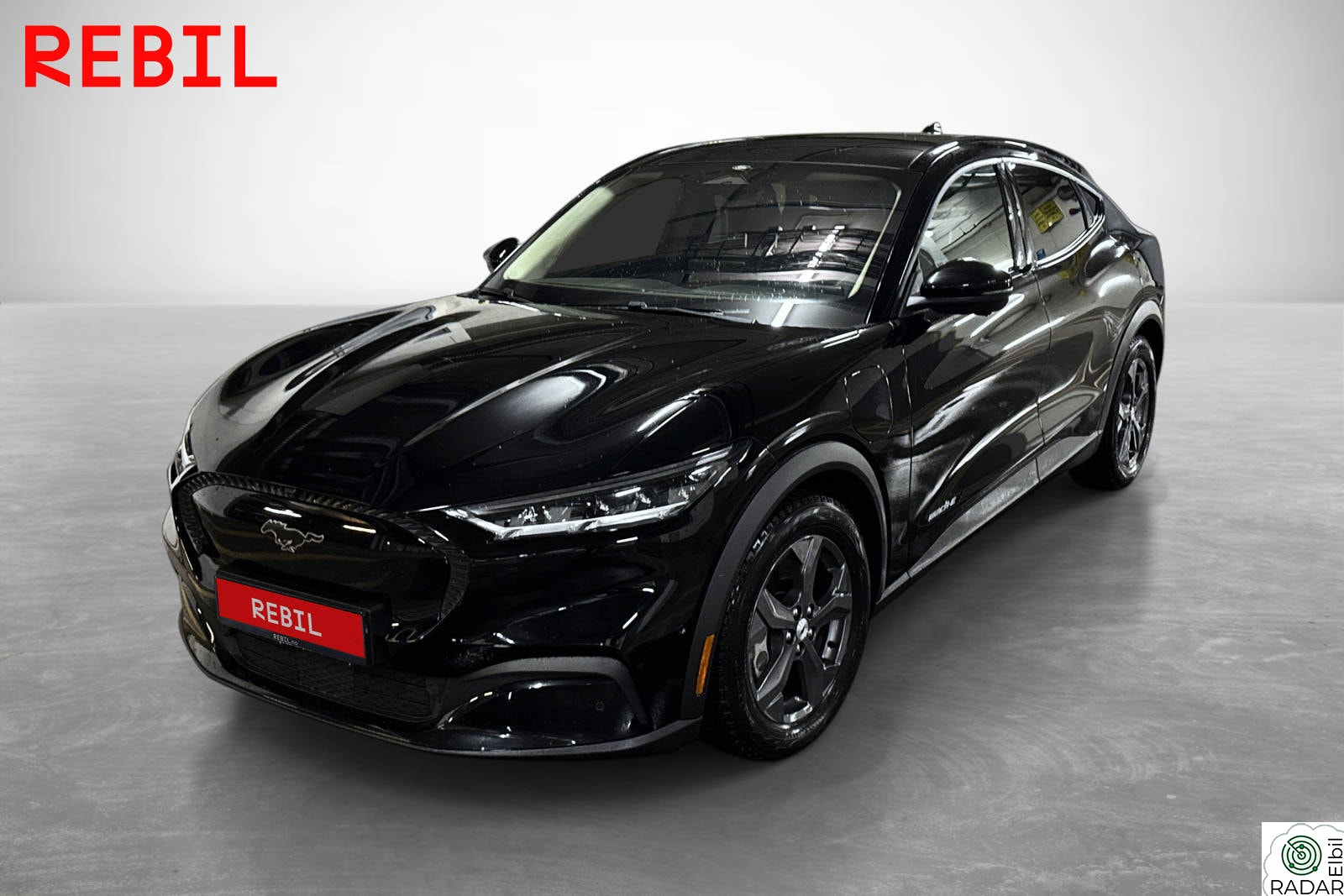 FORD Mustang Mach-E LR, Panorama, 360Kamera, B&O, Rattvarme