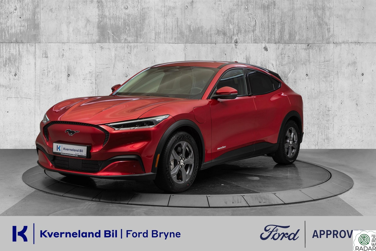 FORD Mustang Mach-E STANDARD-RANGE 440WLTP/KAMERA/SKINN/CARPLAY/NAVI