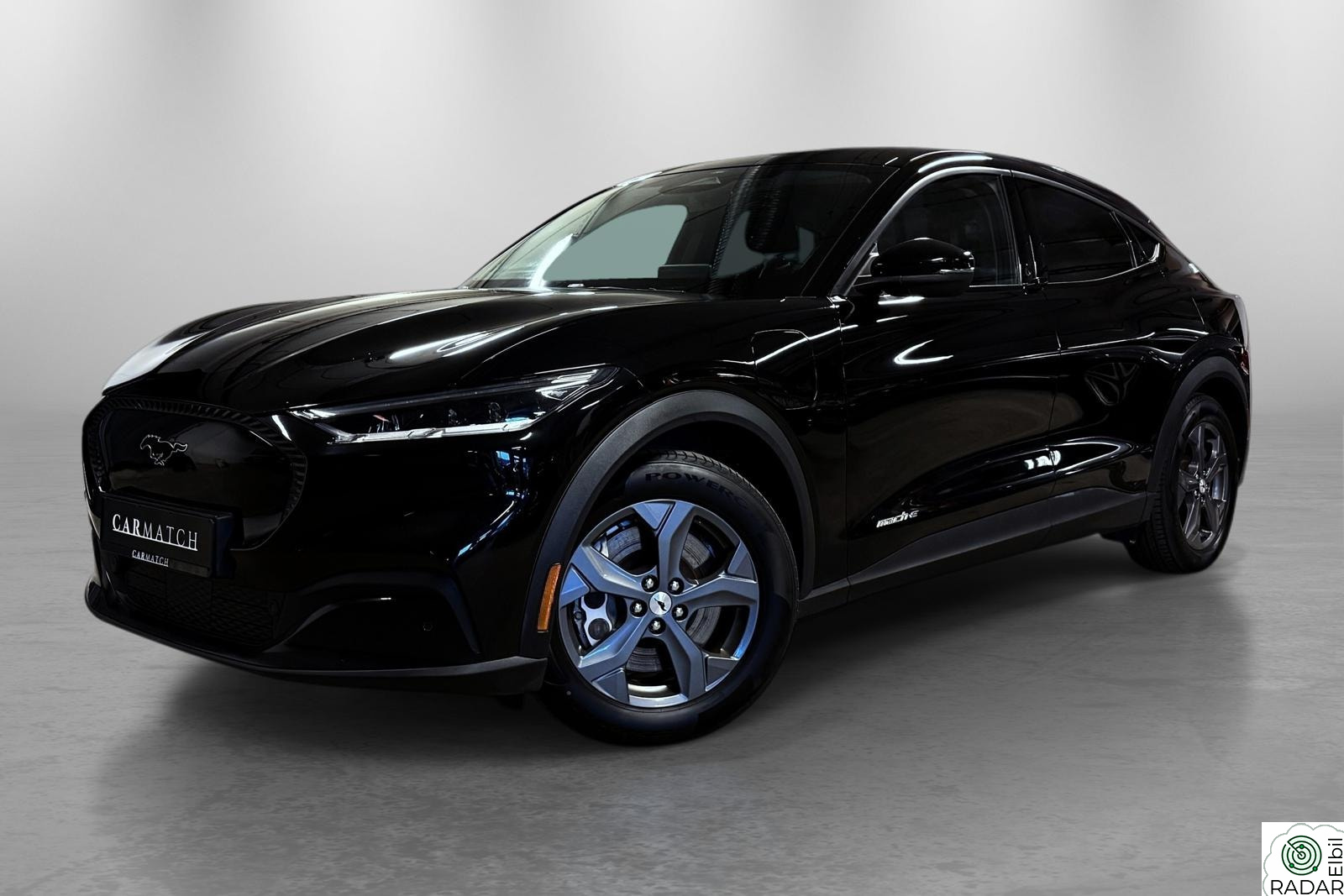 FORD Mustang Mach-E SR RWD 440km ACC Kamera CarPlay Keyless V.Ratt LED