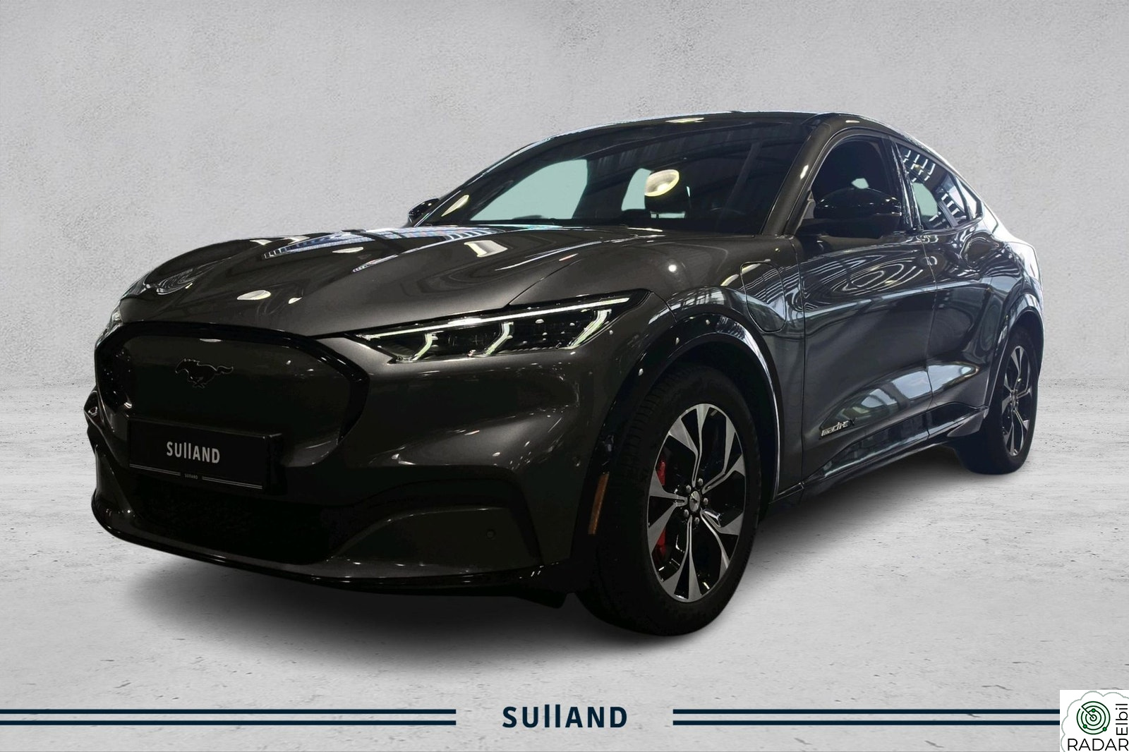 FORD Mustang Mach-E Premium Long Range/Skinn/App/360Kamera/El.stoler