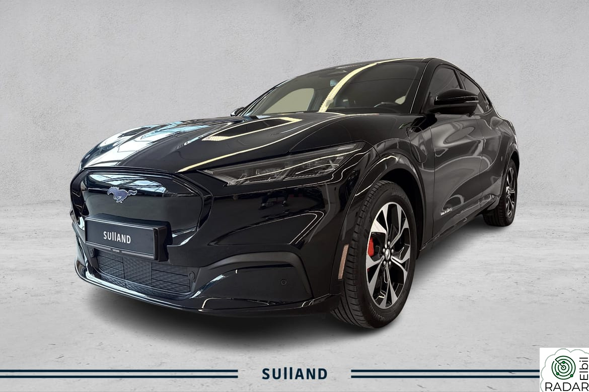 FORD Mustang Mach-E Standard Range AWD 400km rekkevidde