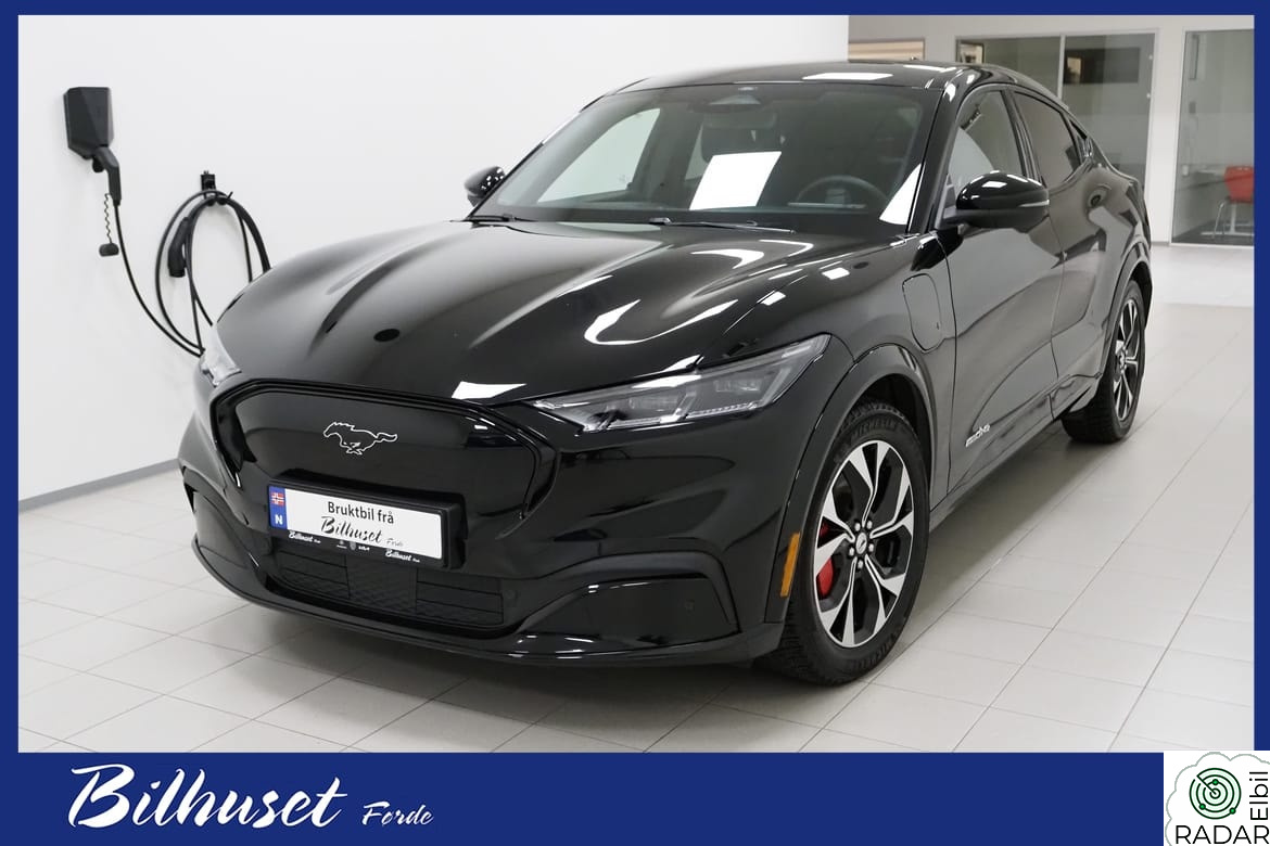 FORD Mustang Mach-E SR / AWD / NAVI / ACC