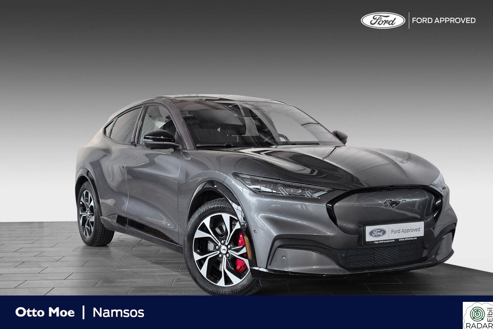 FORD Mustang Mach-E SR AWD | Pano.tak | Krok | Navi | B&O Lyd |