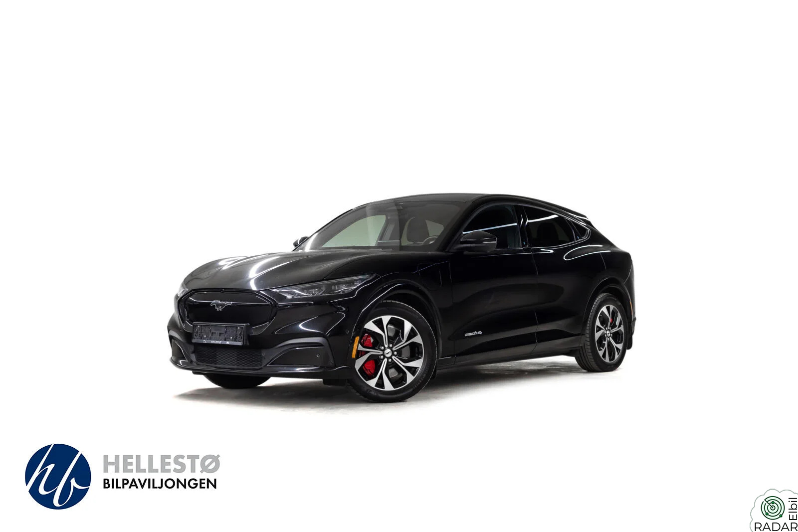 FORD Mustang Mach-E AWD m/ACC/Skinn/Panorama/DAB+