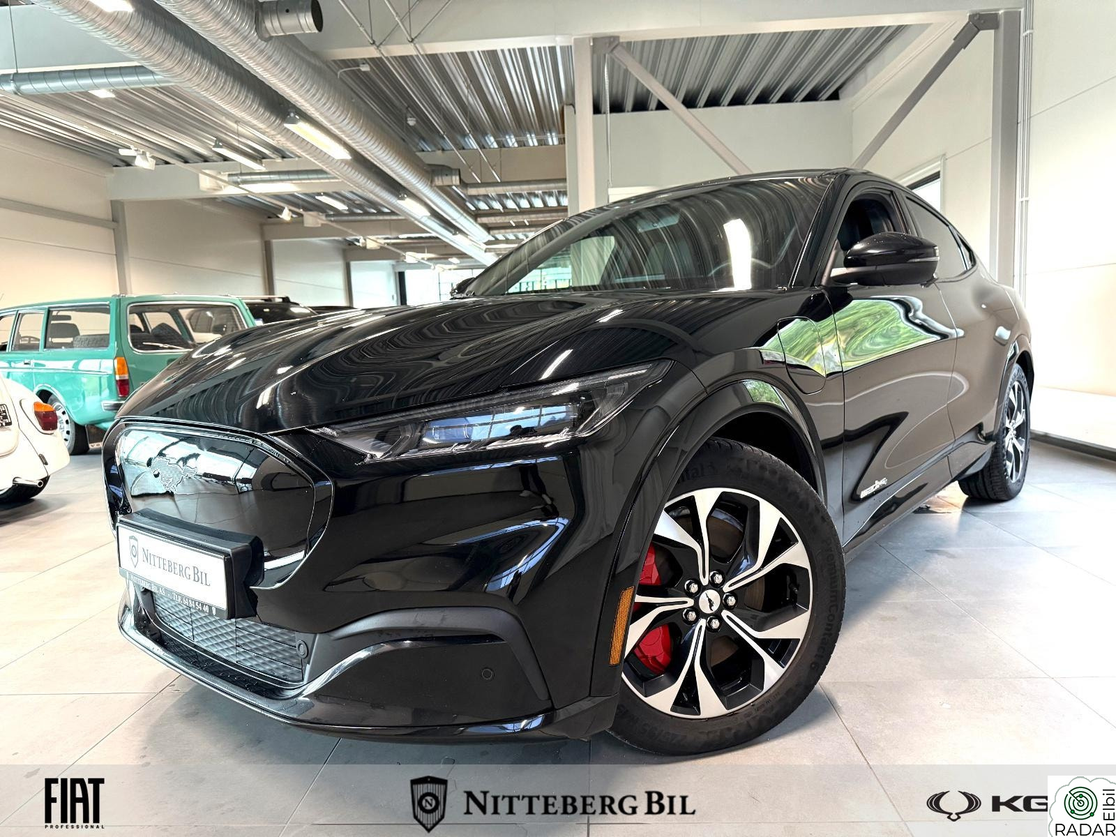 FORD Mustang Mach-E AWD -Sort Fullskinn -R.Kamera-Adaptiv Cruise-H.Feste.