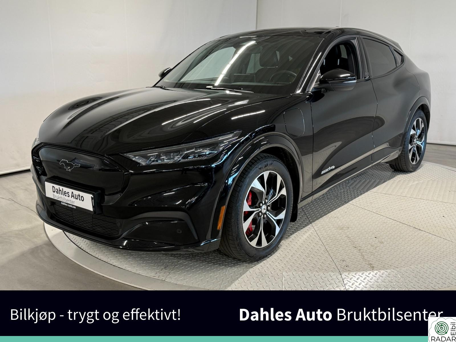 FORD Mustang Mach-E MACH-E SR AWD ACC/Skinn/El.sete/Kamera/CarPlay/Navi++
