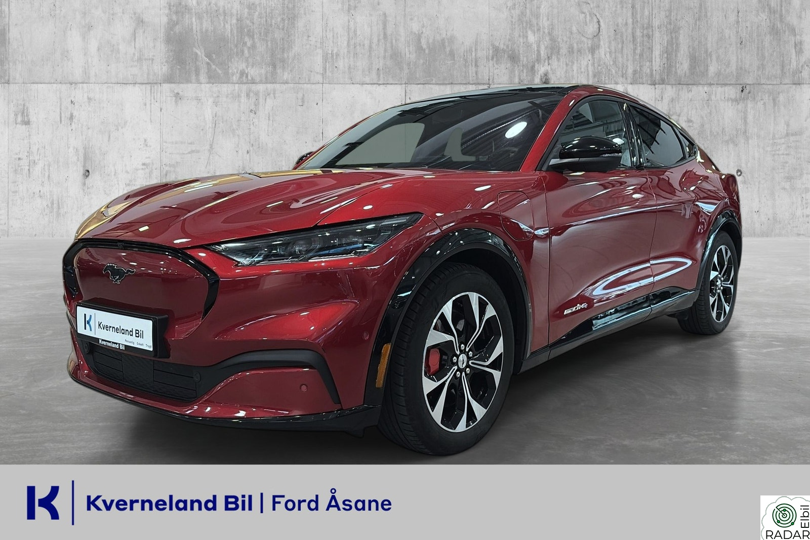 FORD Mustang Mach-E Standard Range AWD/Pano/Navi/R.kam/Dab/B&O