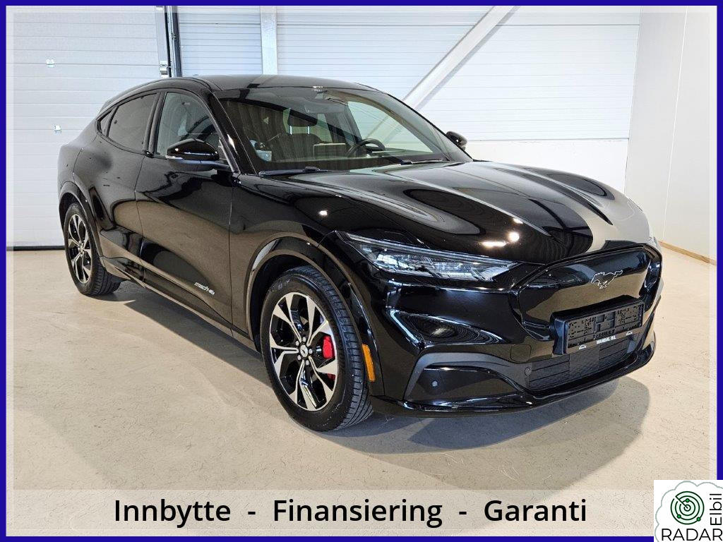 FORD Mustang Mach-E SR AWD ACC 3 El.Skinn Varme i ratt +400