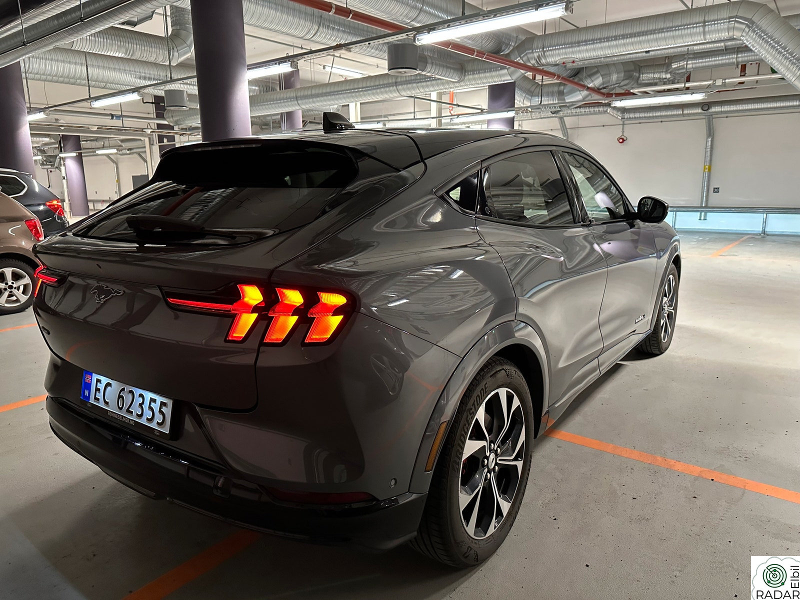 FORD Mustang Mach-E First Edition AWD LR