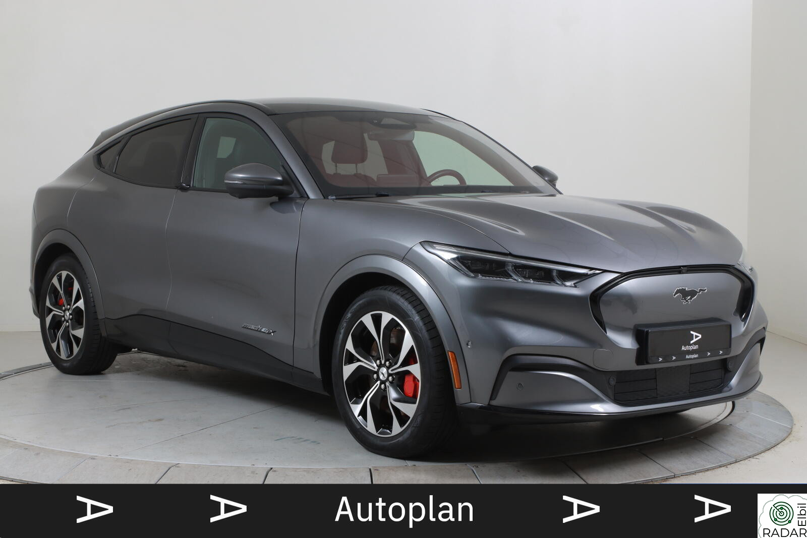 FORD Mustang Mach-E First Edition AWD ACC/360º/B&O/Pano/Carplay