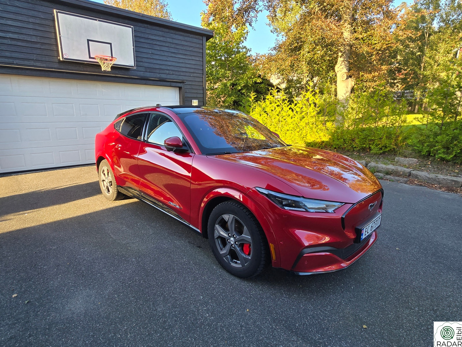 FORD Mustang Mach-E First Edition  LR  AWD