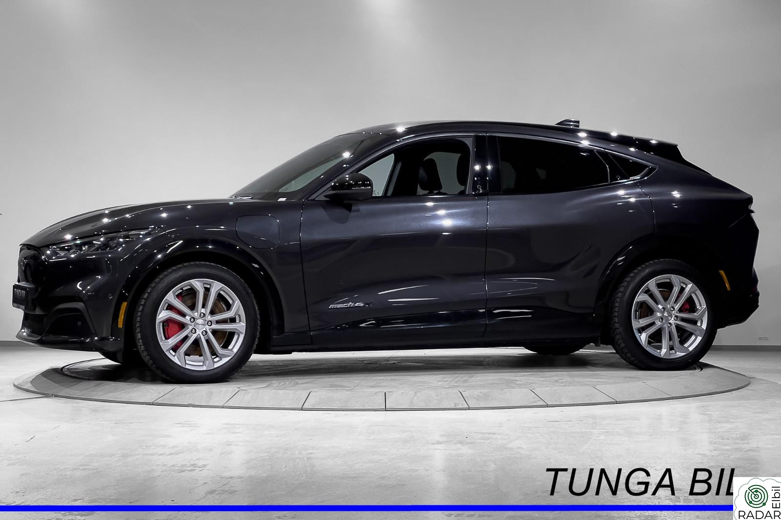 FORD Mustang Mach-E Long Range AWD, Teknologipakke | Kr 3.290 pr. mnd!