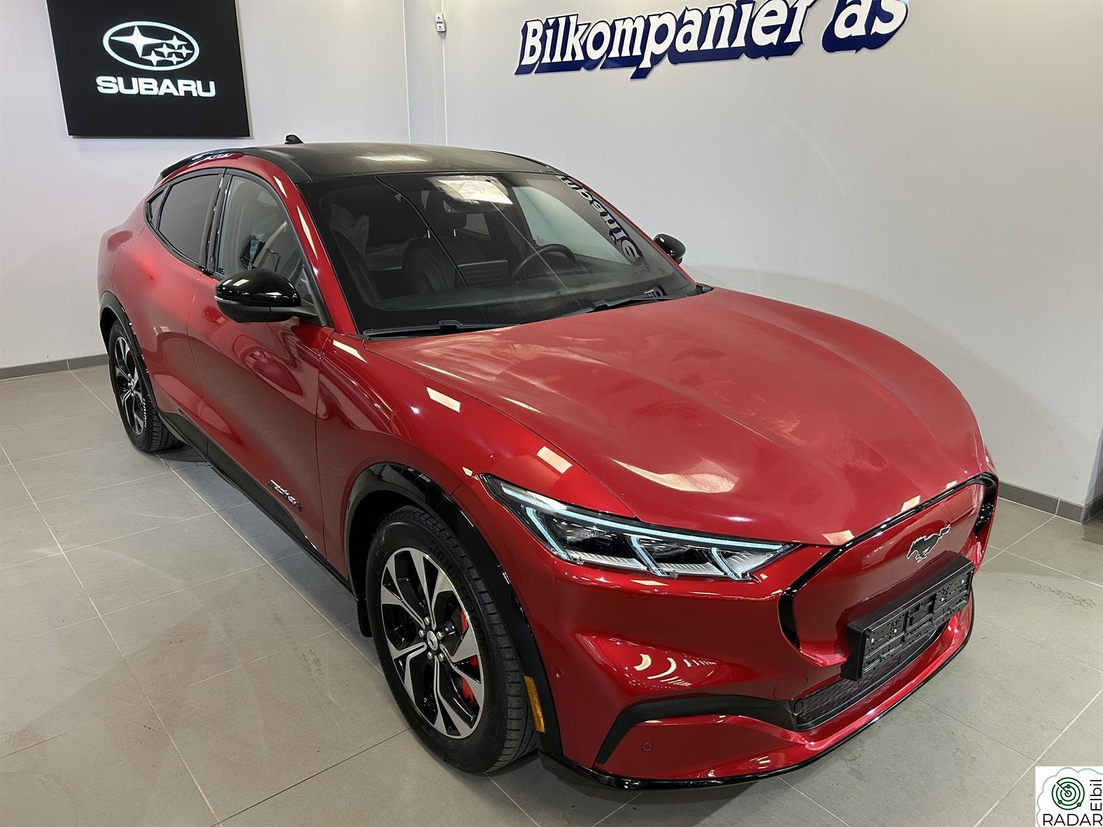 FORD Mustang Mach-E LR AWD/Panoramatak/Hengerfeste/B&O/360 kamera