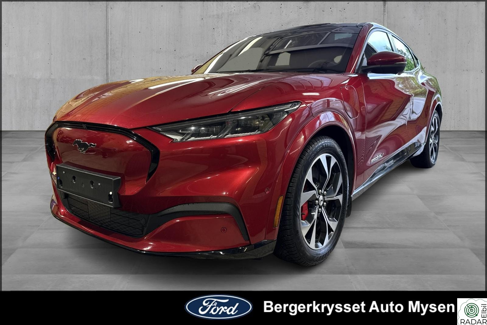 FORD Mustang Mach-E First Edition AWD LR Lucid Red/ Ad.cruise/ Panoramatak