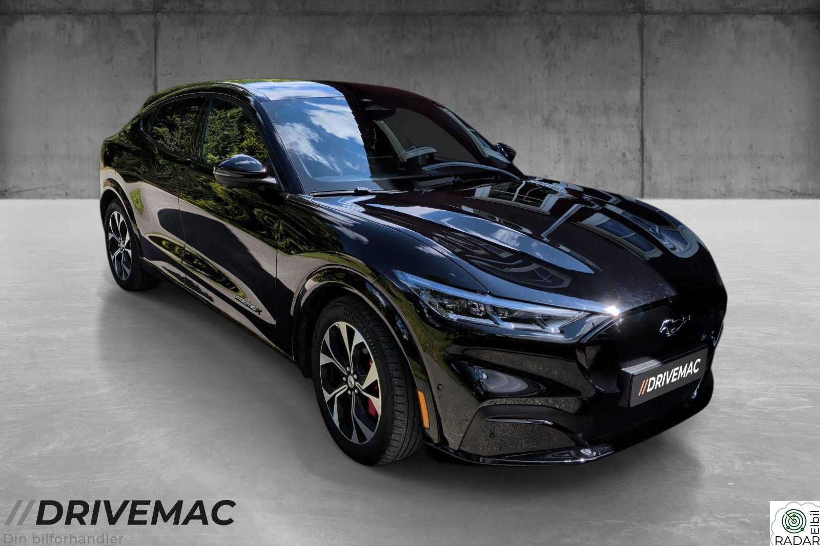 FORD Mustang Mach-E Long Range AWD/B&O/360/Skinn/Serviceavtale/H.Feste++