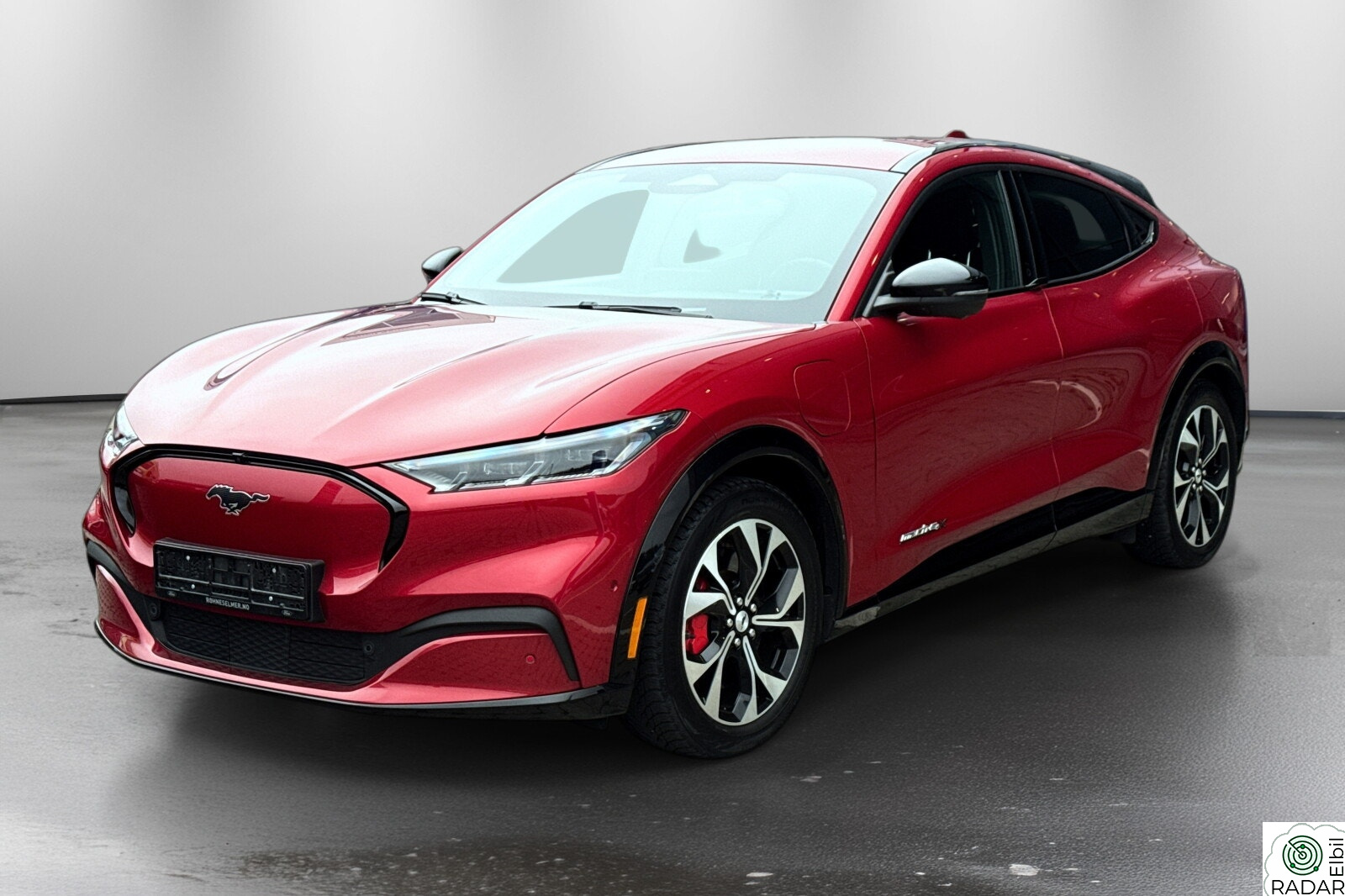 FORD Mustang Mach-E First Edition AWD | 351hk | B&O | 360° | Adaptiv CC