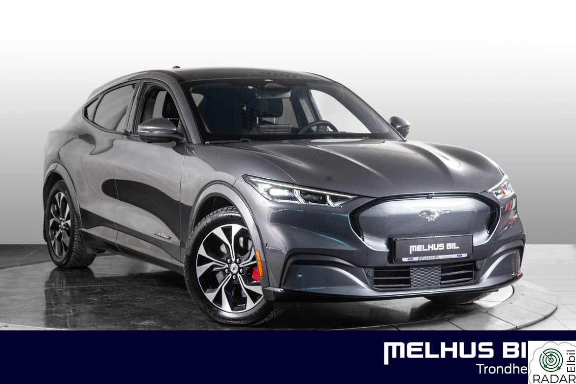 FORD Mustang Mach-E LR AWD First Edition | 8års Garanti | Krok | Panorama