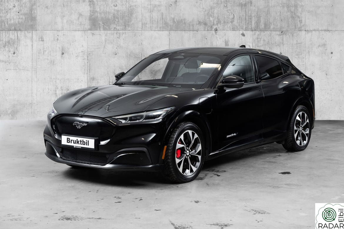 FORD Mustang Mach-E Long Range AWD /B&O/360°/ACC/Panorama/App ++