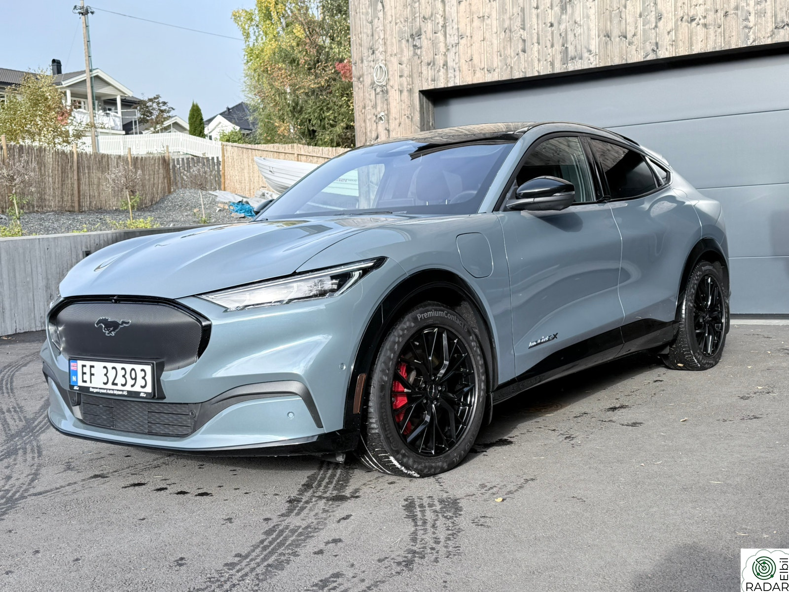 FORD Mustang Mach-E LR/AWD/Pano/B&O/Krok,1500H.Vekt