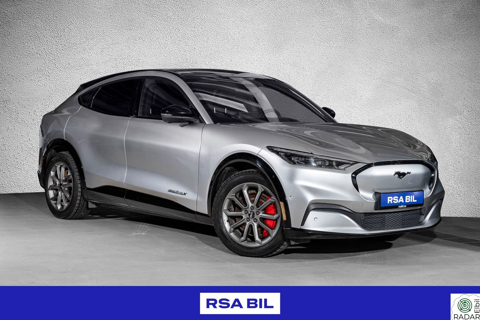 FORD Mustang Mach-E LR AWD First edition. B&O/360/Skinn/1 år garanti