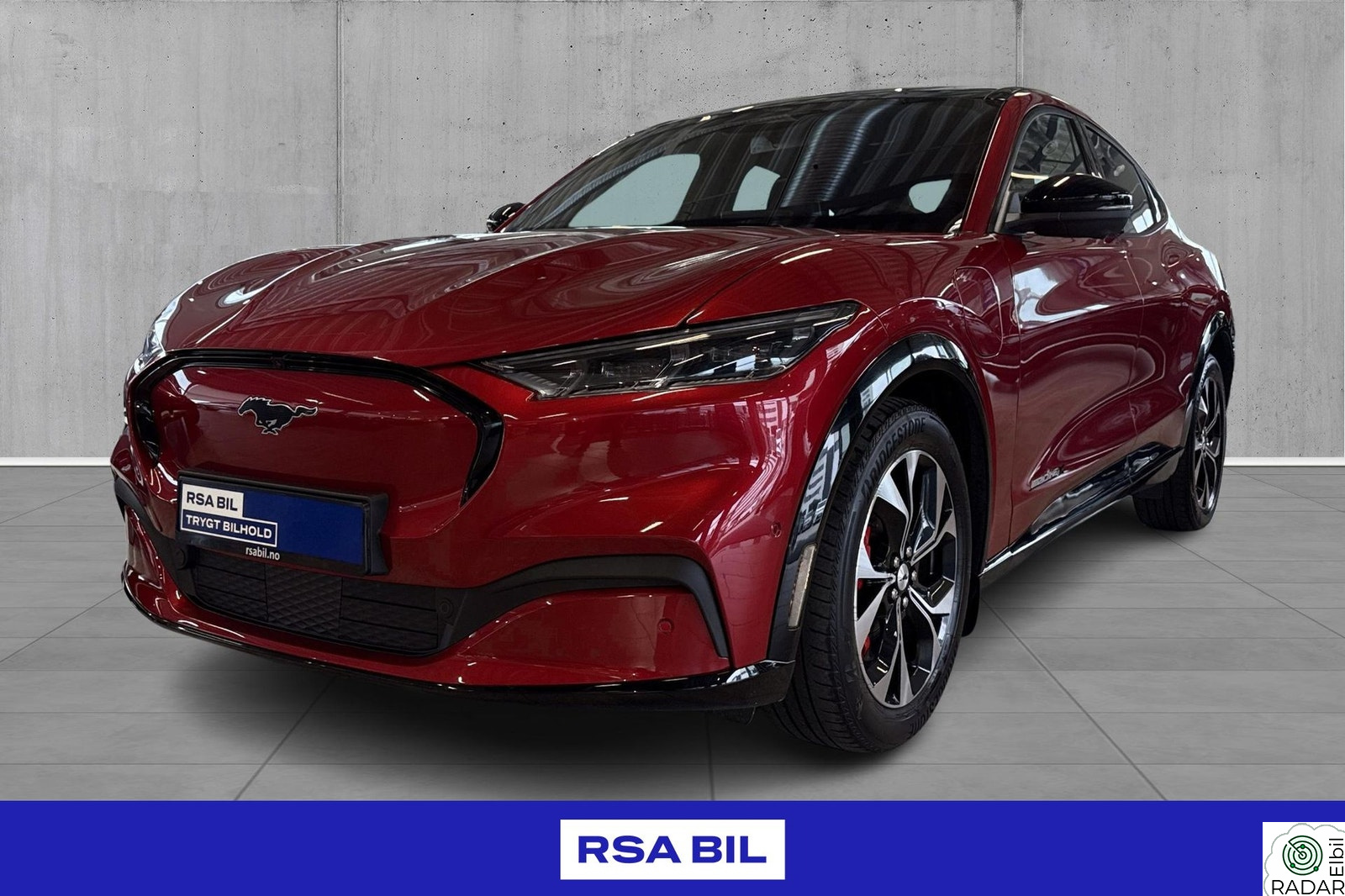FORD Mustang Mach-E Long Range AWD Pano Bang Olufsen Skinn 360 +++