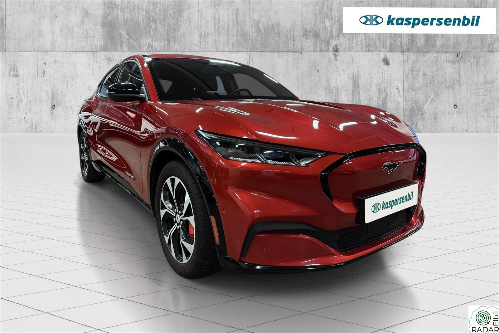 FORD Mustang Mach-E NORSK LONG RANGE HENGERFESTE BANG & OLUFSEN++