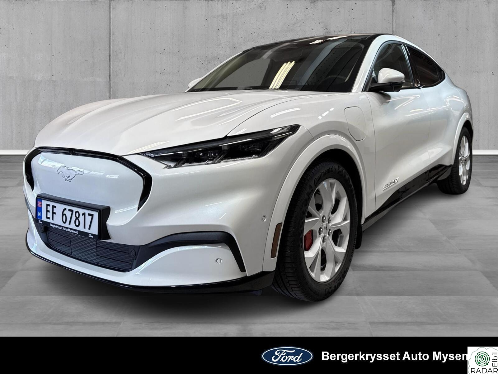 FORD Mustang Mach-E LR AWD Frost White Edition