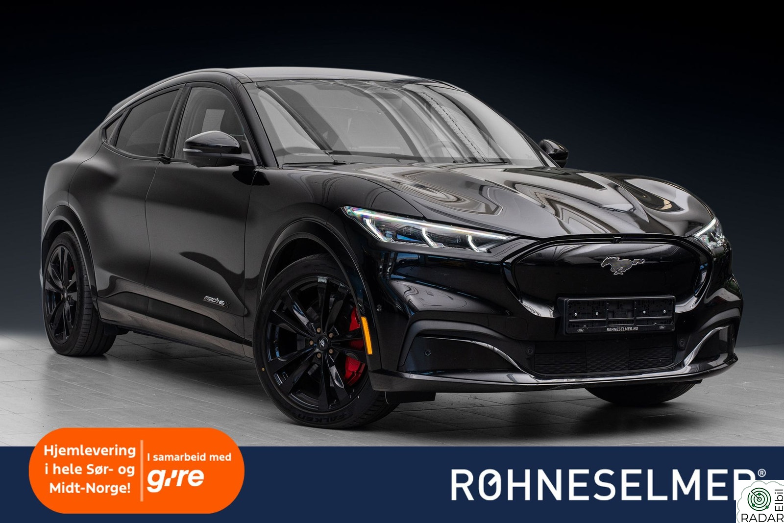 FORD Mustang Mach-E LR AWD/Panoramatak/Hengerfeste