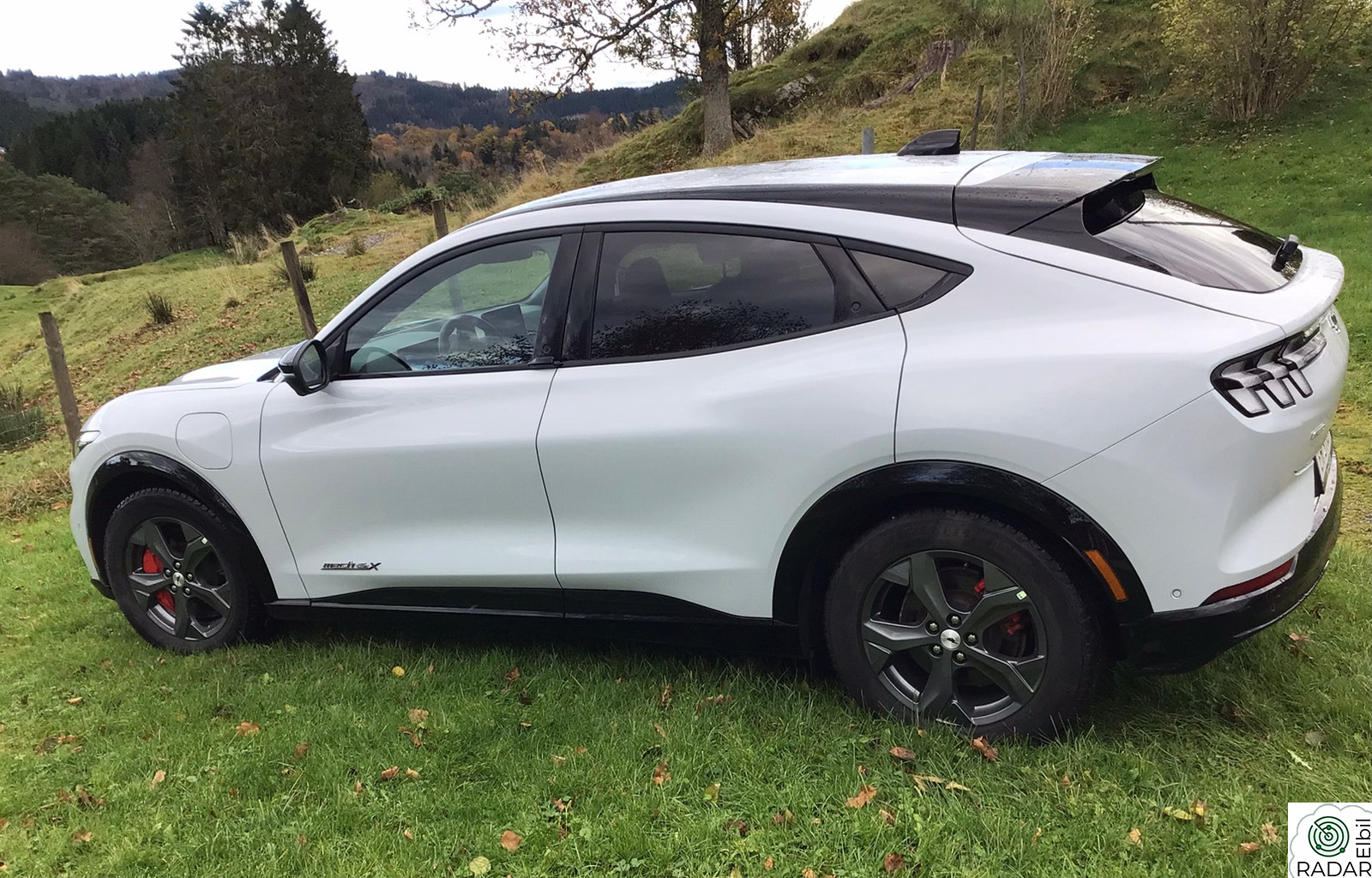 FORD Mustang Mach-E Premium Long range AWD aut
