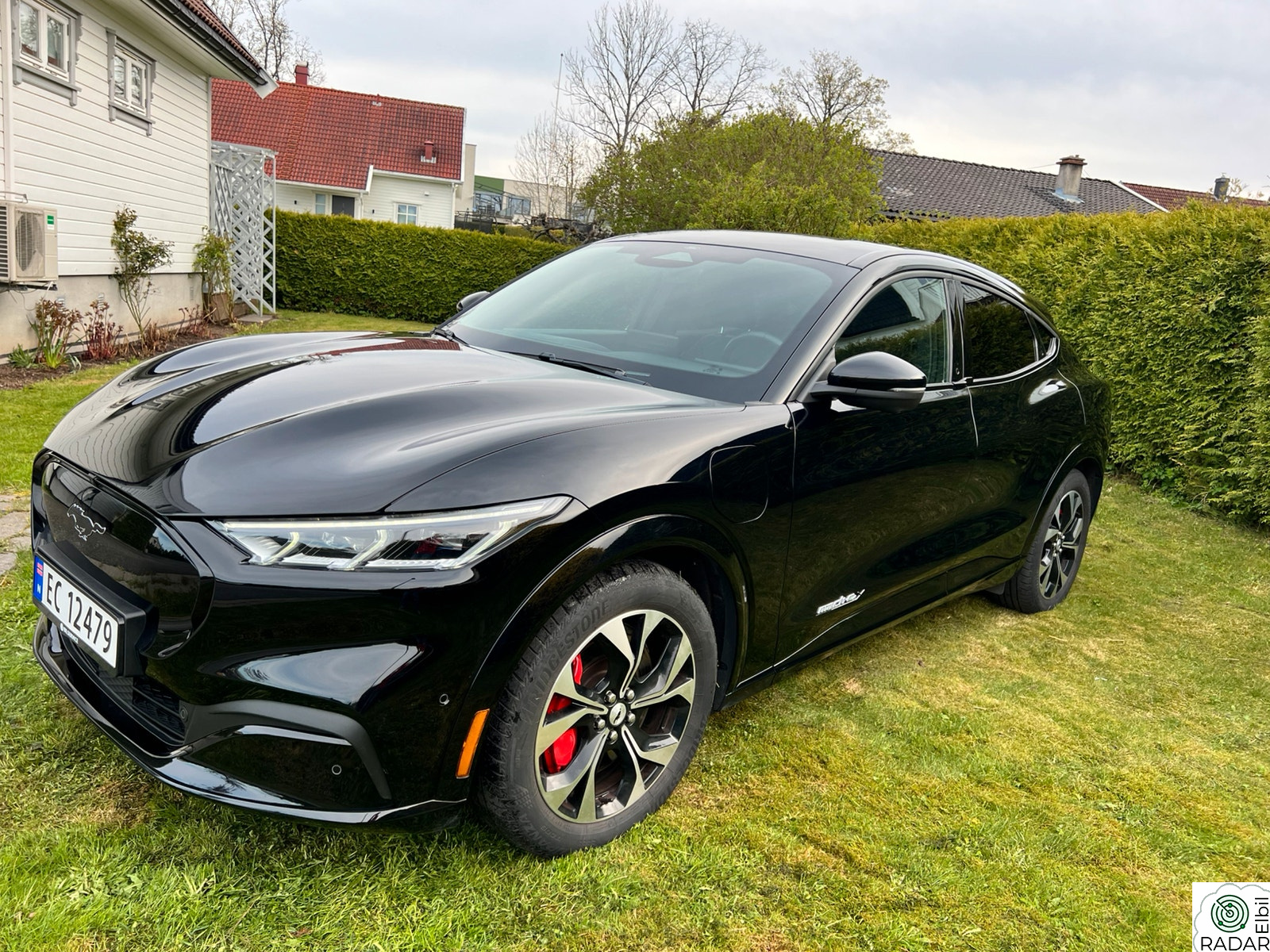 FORD Mustang Mach-E LR AWD