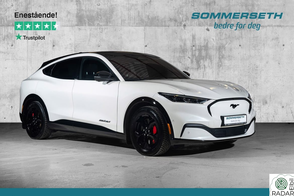 FORD Mustang Mach-E LR/Premium/AWD/AT