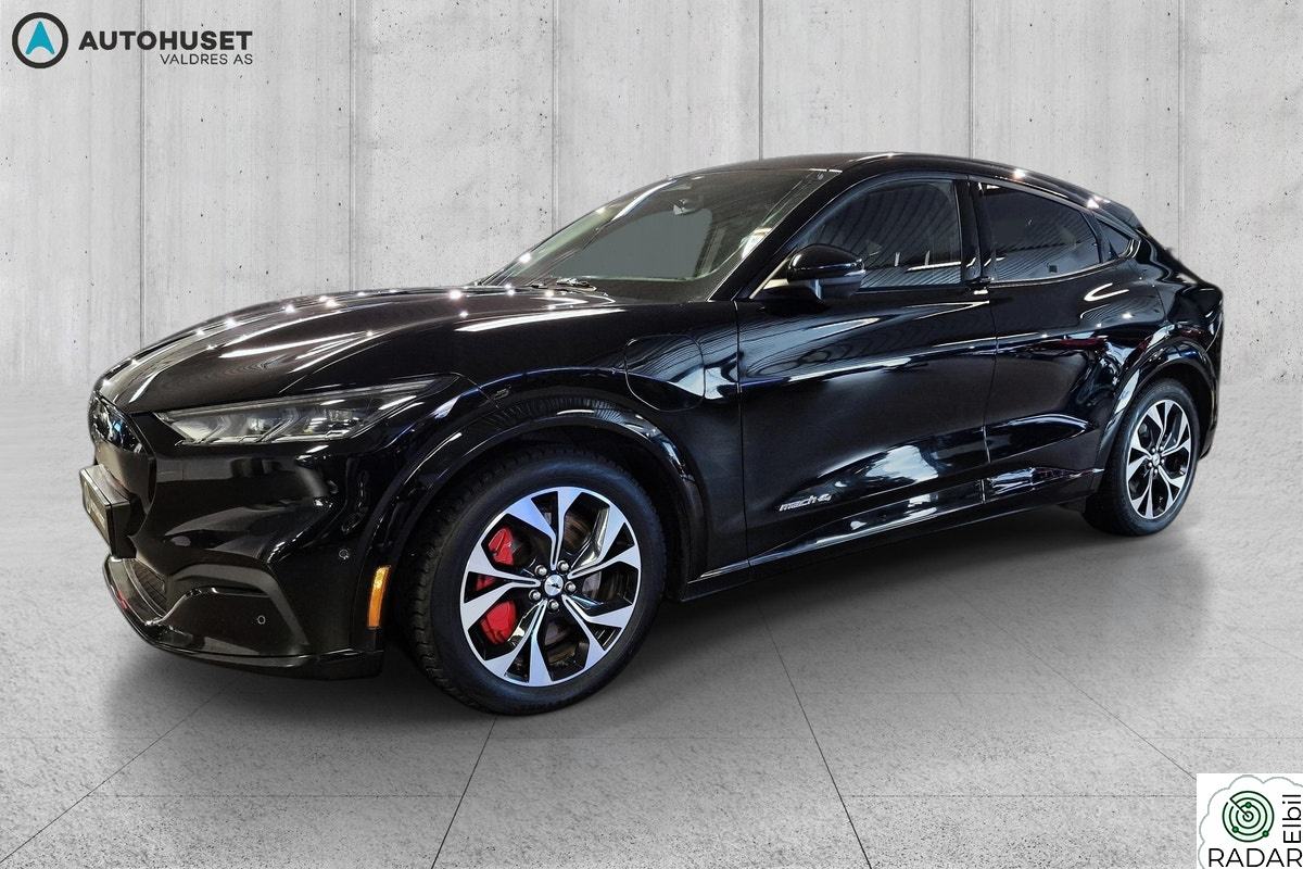 FORD Mustang Mach-E First Edition AWD Long Range Skinn Krok B&O Teknopakke