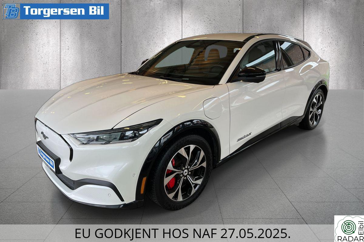 FORD Mustang Mach-E AWD B&O Skinn Kamera Acc Teknologipakke