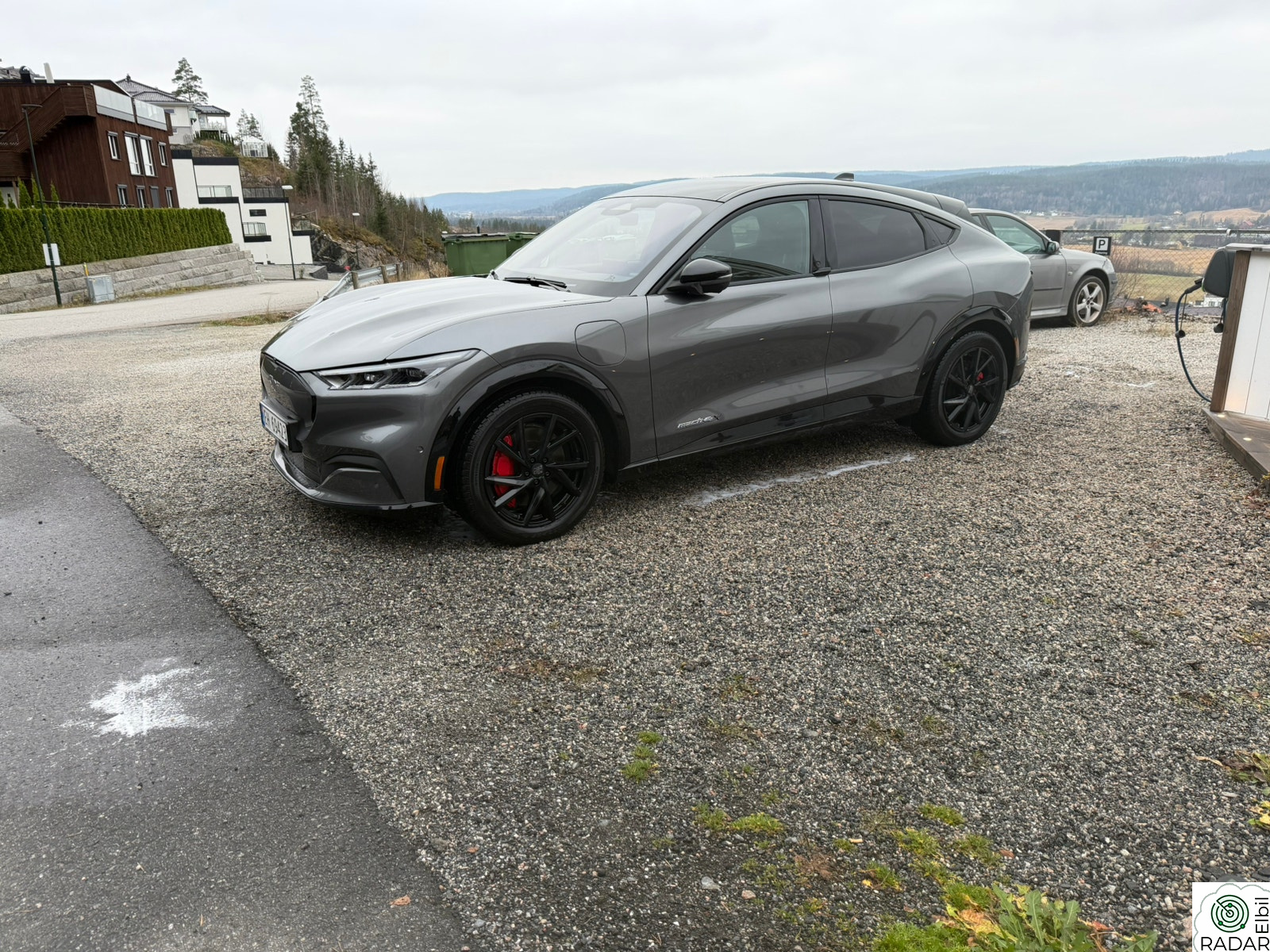 FORD Mustang Mach-E Premium LR AWD, B&O stereo, Panoramatak, 360 kamera ++